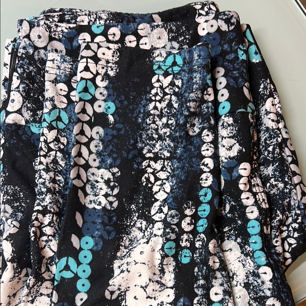 Stylish Black and Blue Patterned leggin